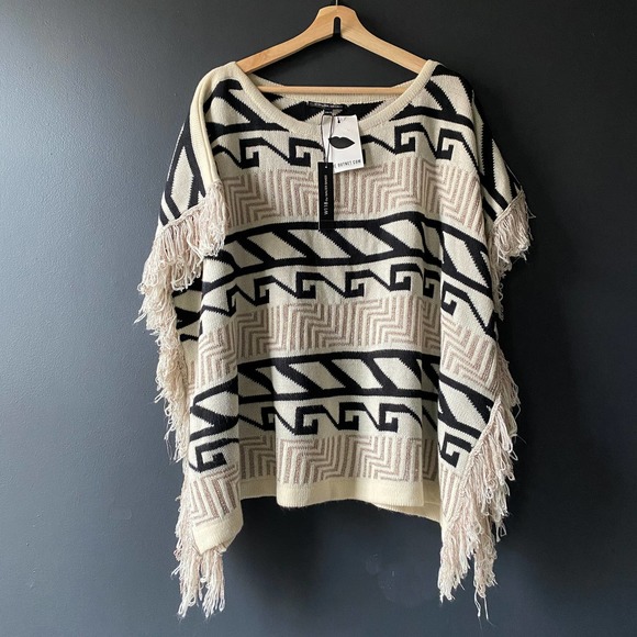 Walter Baker Alex Intarsia-knit Fringe Poncho Sweater NEW - Picture 2 of 10